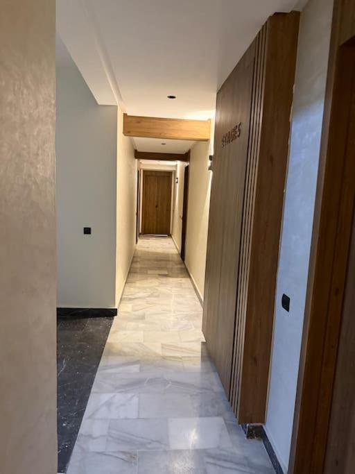 Apartamento Chic A Maarif, Near Cfc Casa Blanca
