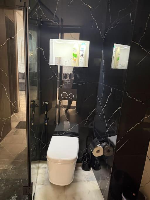 Chic A Maarif, Near Cfc Apartamento Casa Blanca