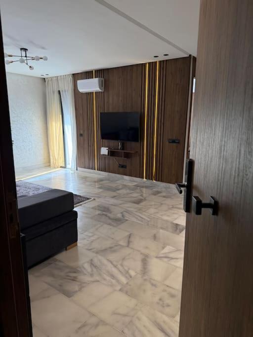 Chic A Maarif, Near Cfc Casa Blanca